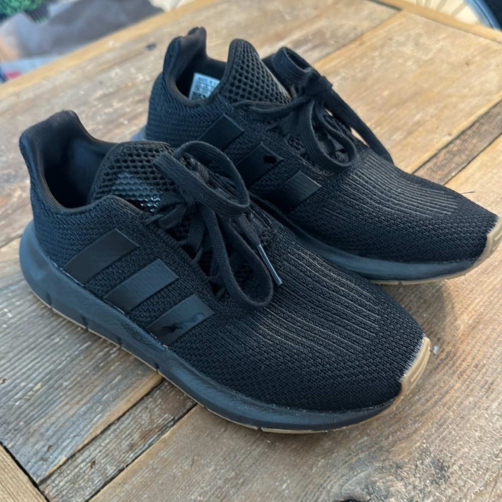 Adidas Swift Run 1.0 Size 13k